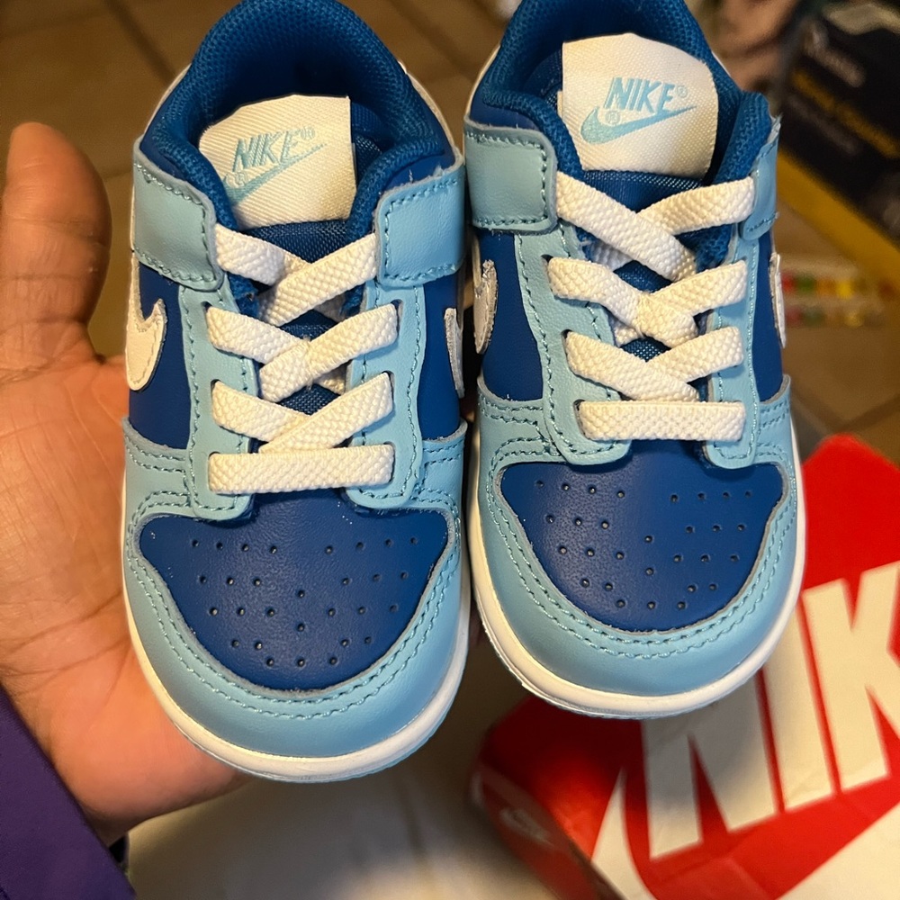 Nike Dunks - Picture 3 of 3